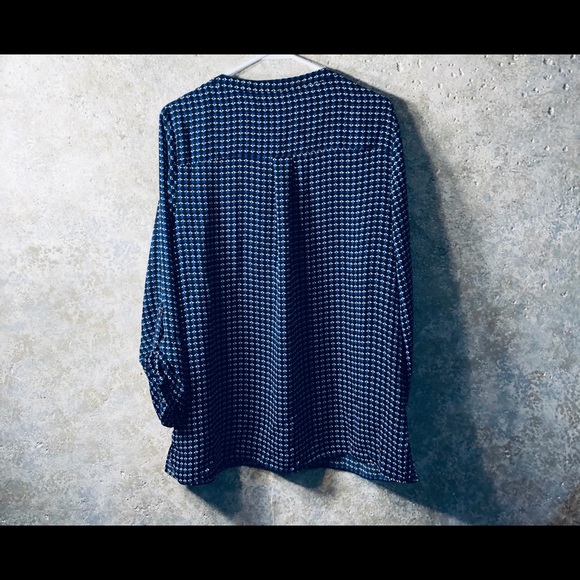 Laundry size XL sheer blouse. - Picture 6 of 7